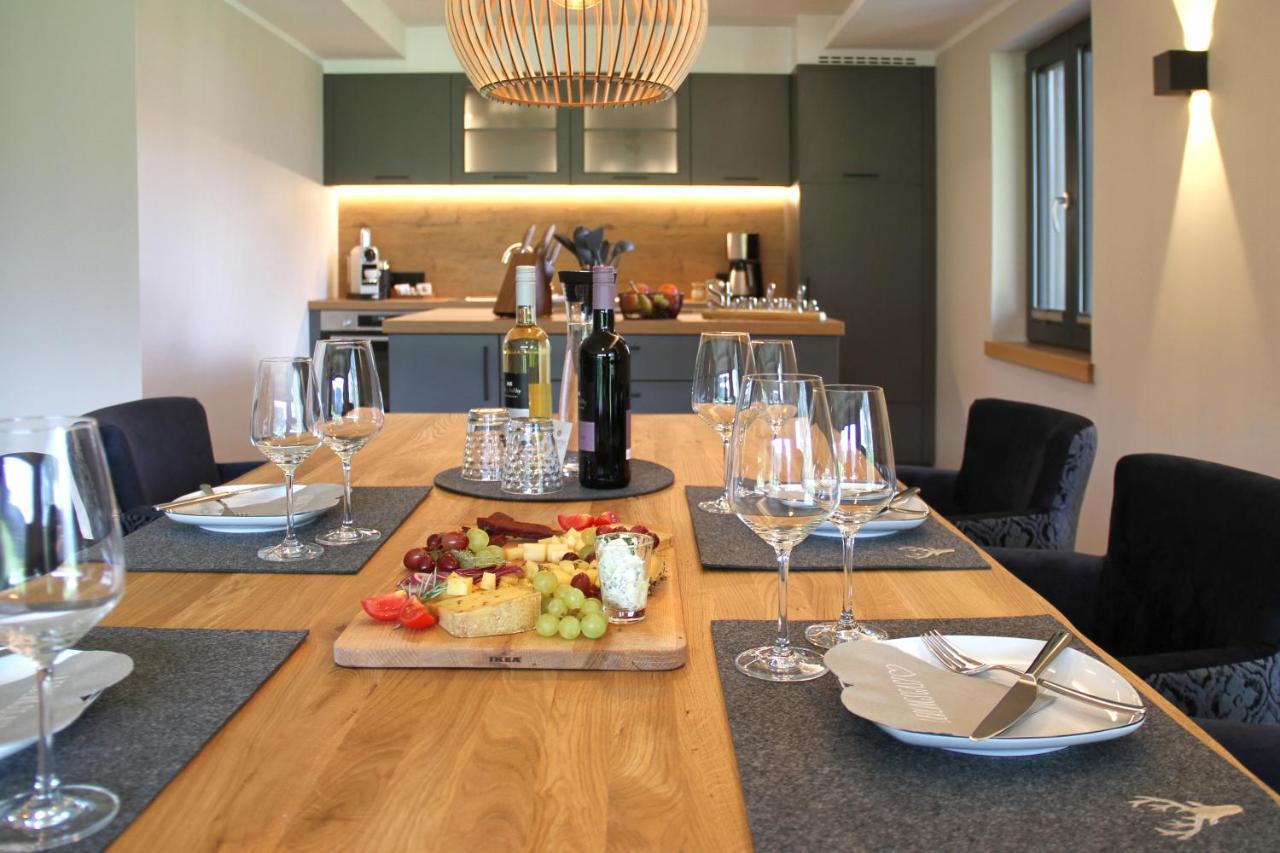 Bergzauber Wohlfuehlchalets - Skipiste - Private Sauna Apartament *