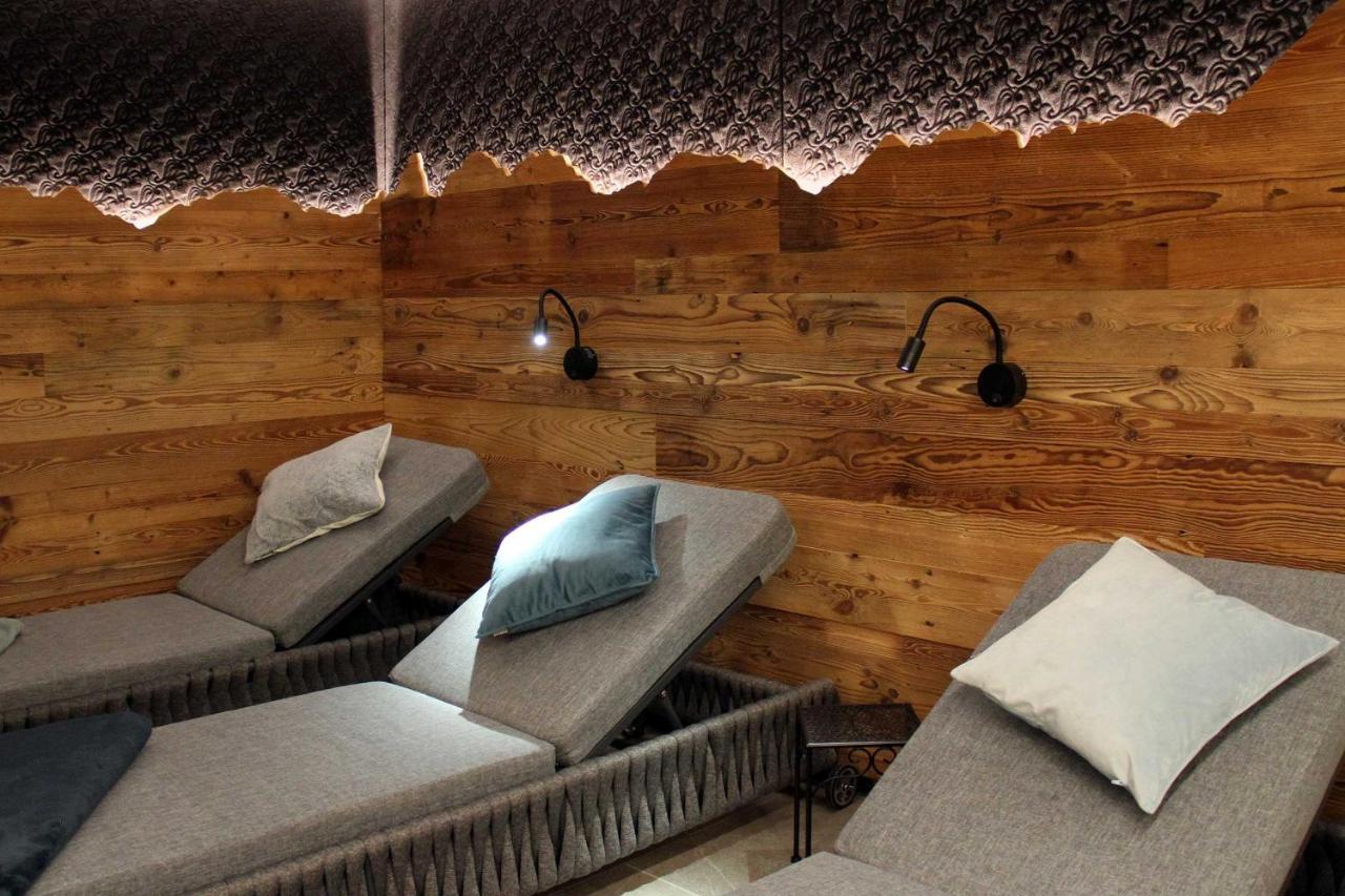 Bergzauber Wohlfuehlchalets - Skipiste - Private Sauna Apartament