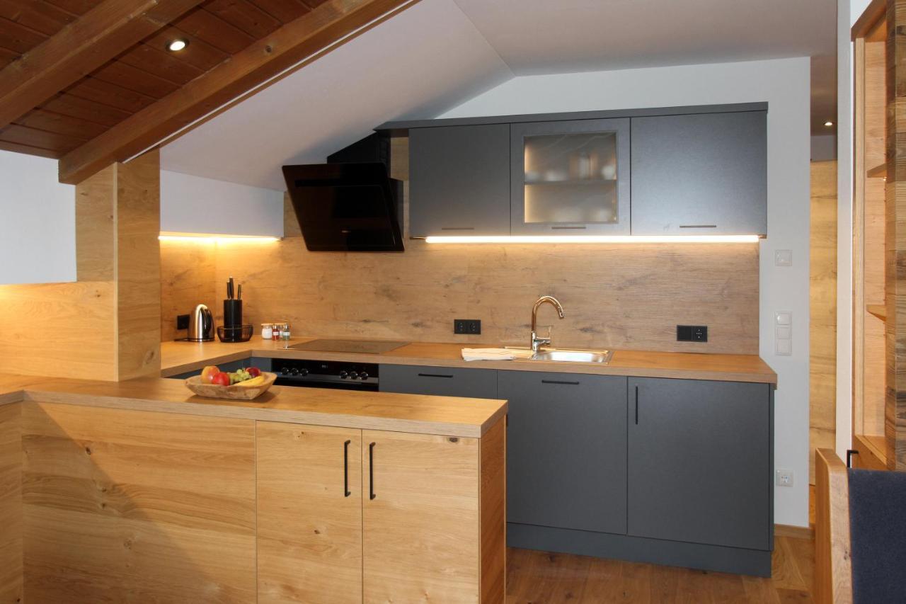 Apartment Bergzauber Wohlfuehlchalets - Skipiste - Private Sauna *