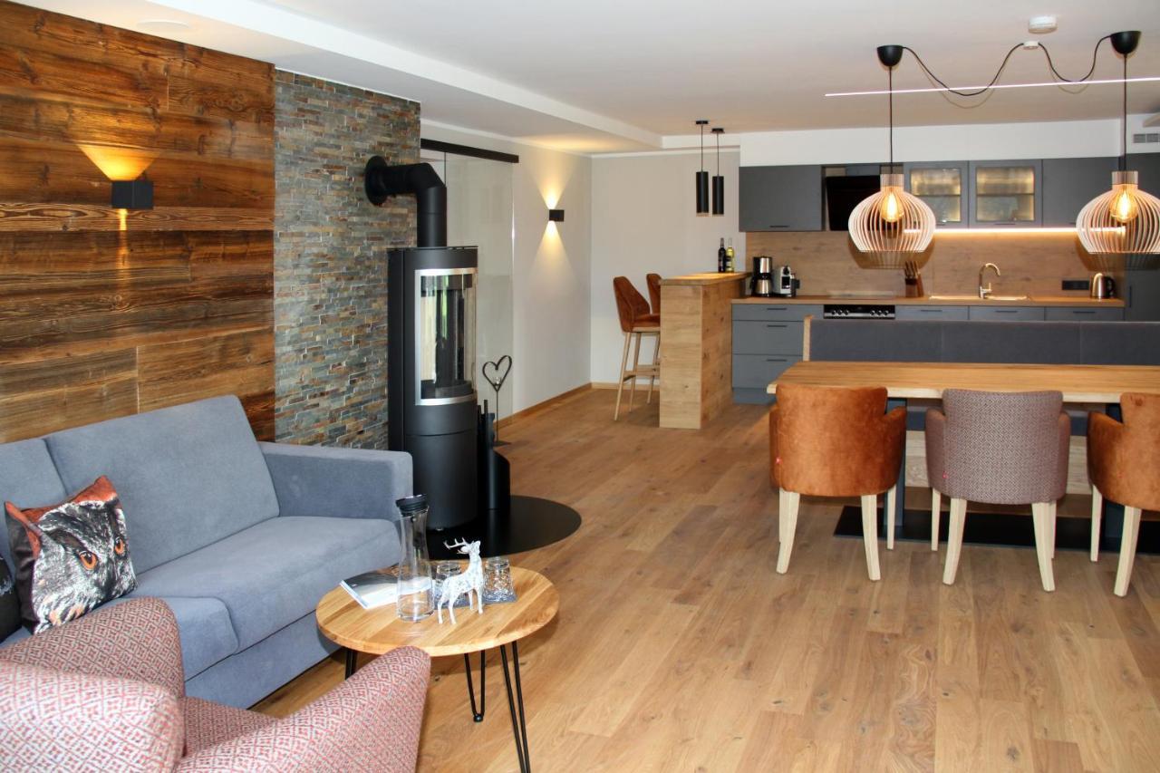 Bergzauber Wohlfuehlchalets - Skipiste - Private Sauna Apartment